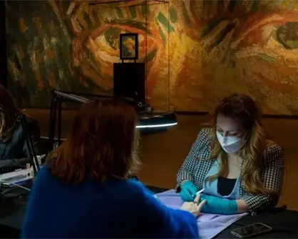 Cines y teatros abren en Ámsterdam transformándose en peluquerías