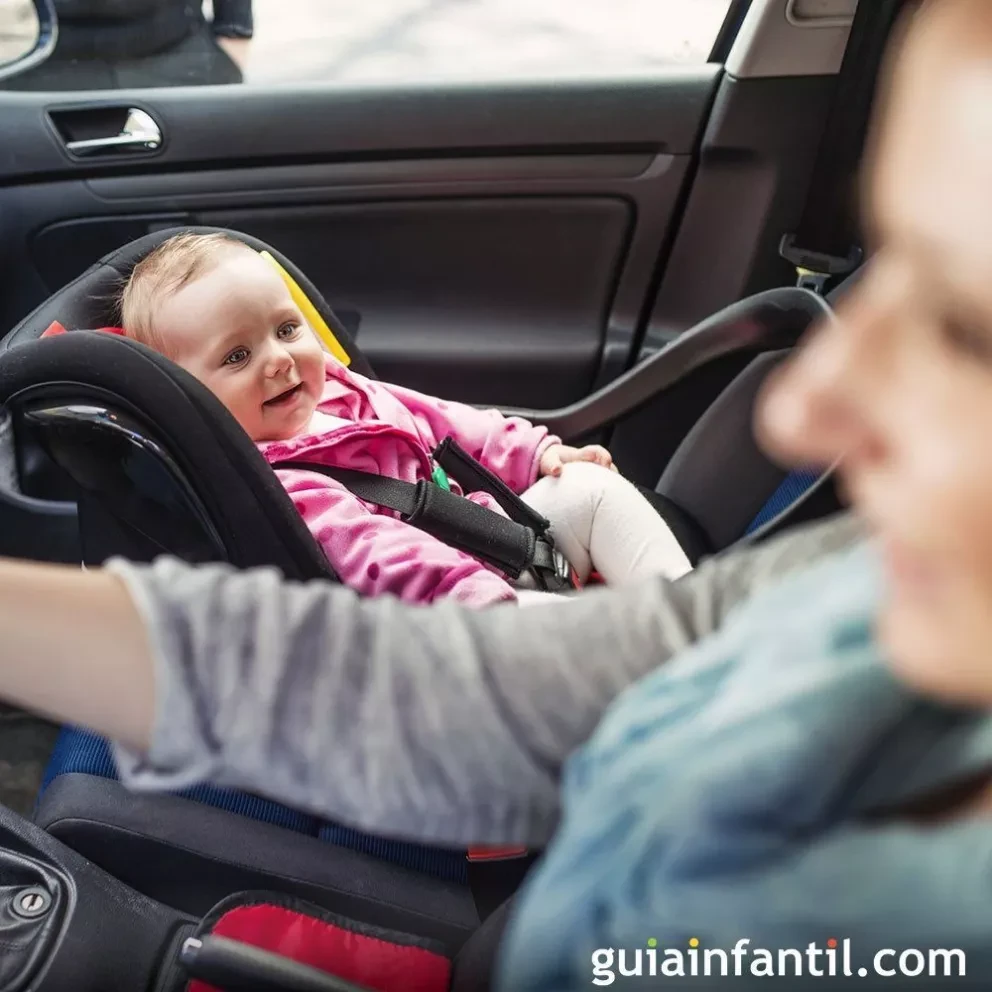 Niños en el asiento delantero: ¡Una mala decisión!