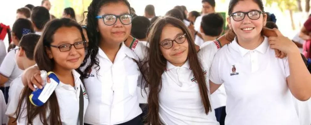 Seguridad social gratis a 600 mil niños de Sinaloa