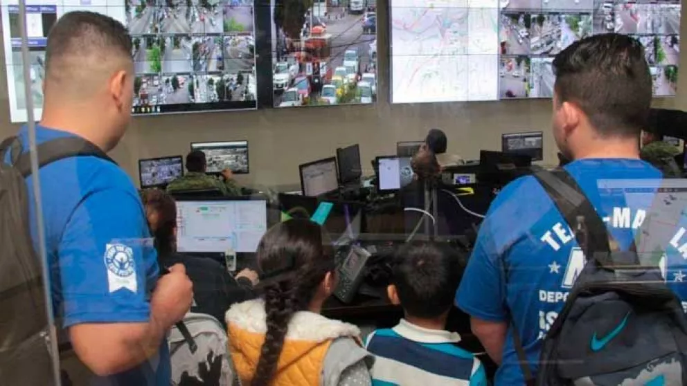 Niños de Culiacán invitan a no jugar con el 911