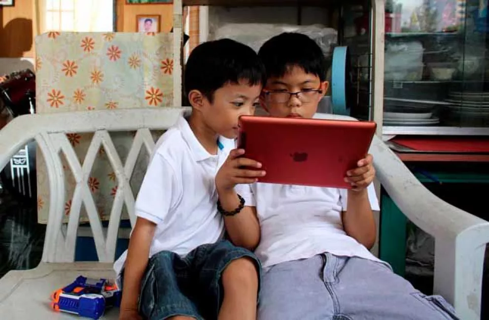 10 pautas para evitar los riesgos de Internet para niños