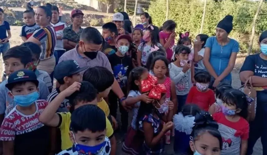 Regalemos sonrisas a niños de Villa Juárez en Navidad