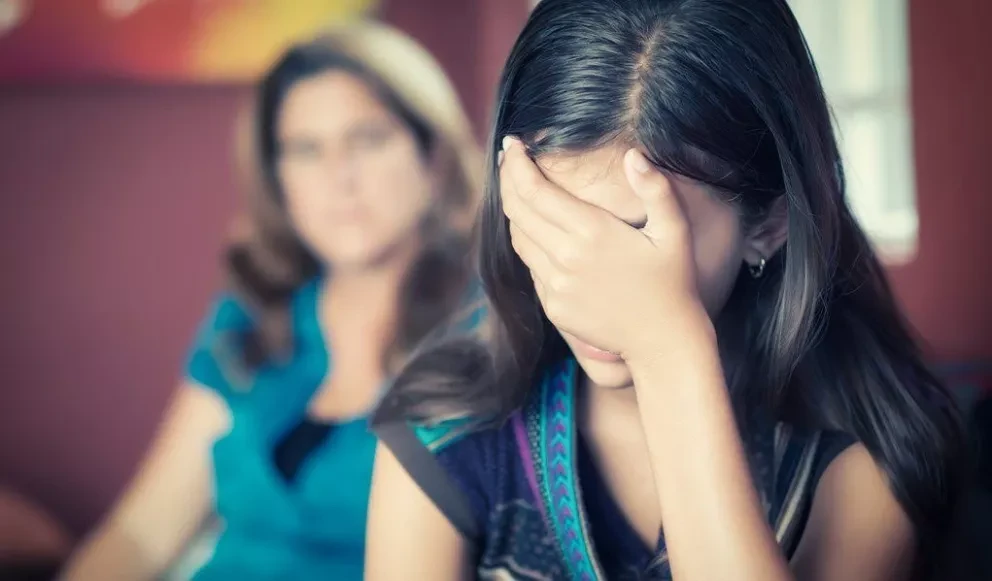 ¿Qué hacer cuando papá o mamá tienen problemas de adicciones?