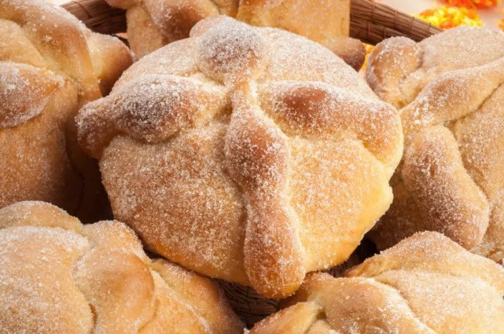 Prepara el Pan de Muerto para celebrar la vida