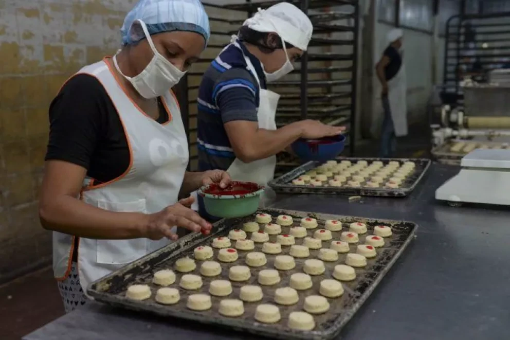 Créditos a 2 millones de micro empresas esta semana anuncia AMLO