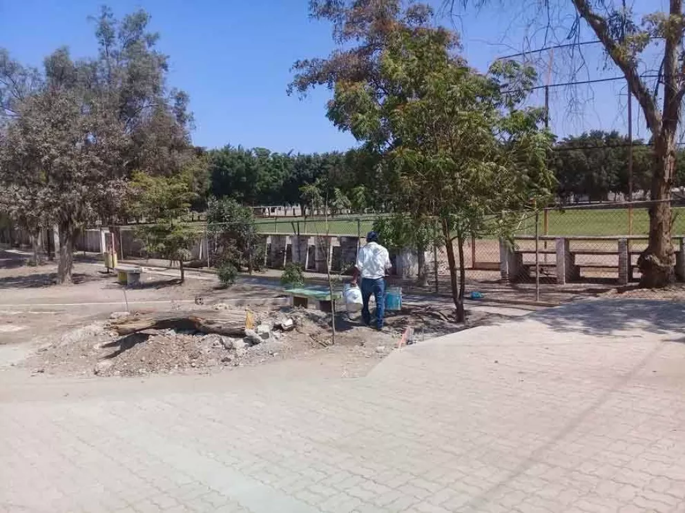 Mejoran Parque Ricardo Tamayo de Villa Juárez