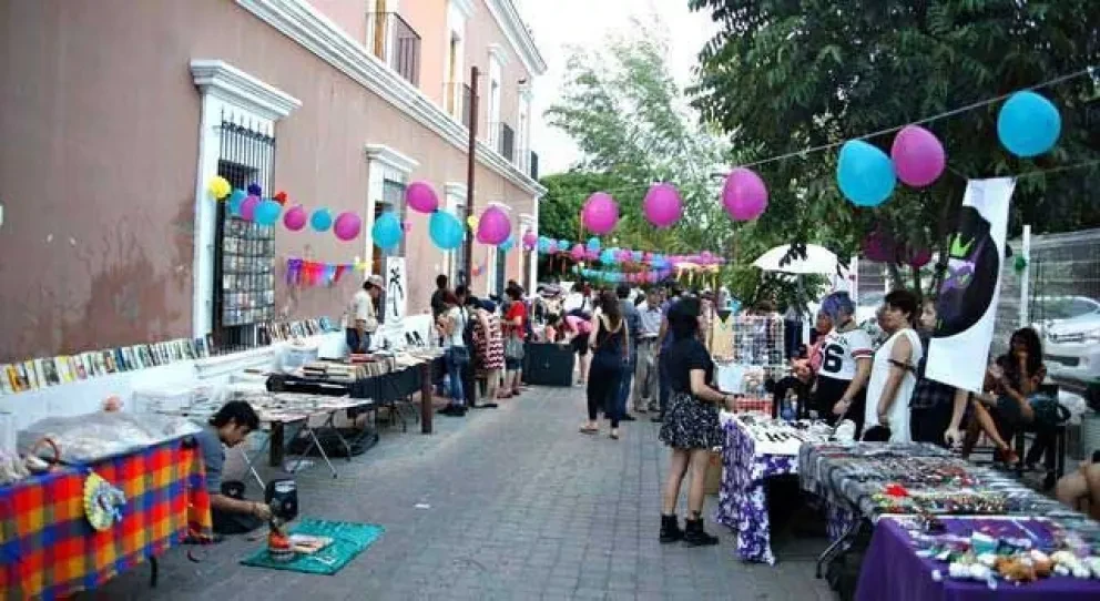 Los jueves son del callejón artístico en Culiacán
