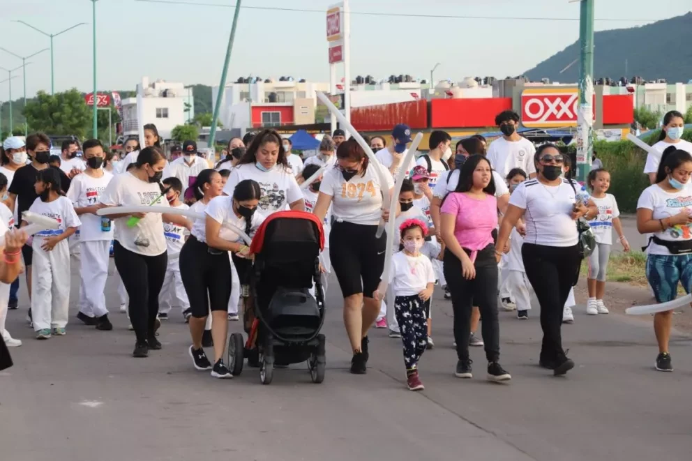 Familias completas marchan por la Paz