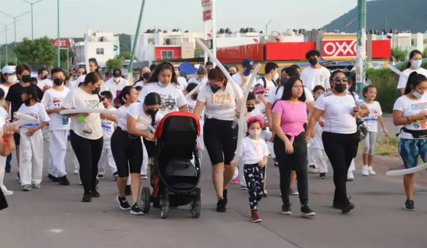 Familias completas marchan por la Paz