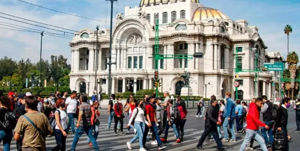 Economía creció 0.5% en julio pese a la caída en junio