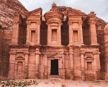 Petra, una de las 7 maravillas del mundo