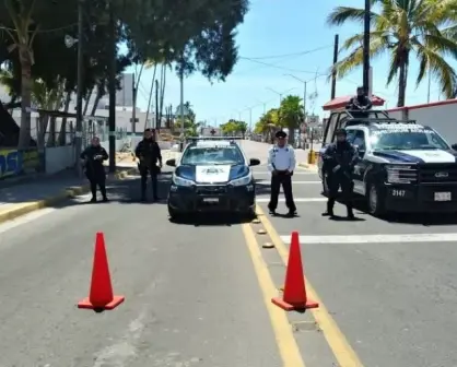 Con tierra cierran los accesos a las playas de Navolato