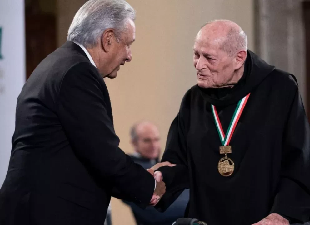 Entregan premio nacional de arquitectura e ingeniería