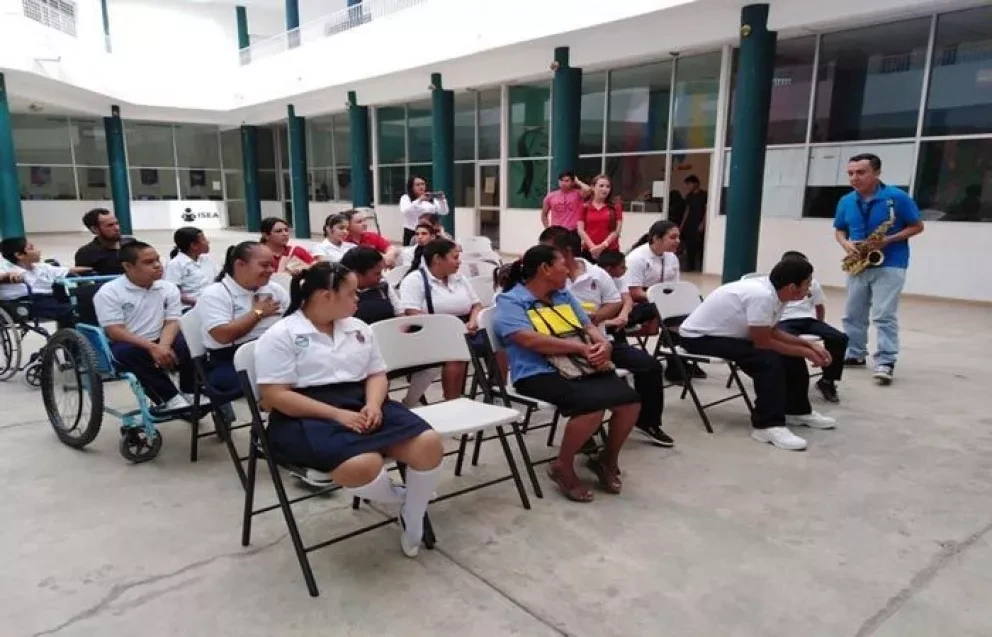 Promueven la inclusión de niños y jóvenes con discapacidad en Villa Juárez
