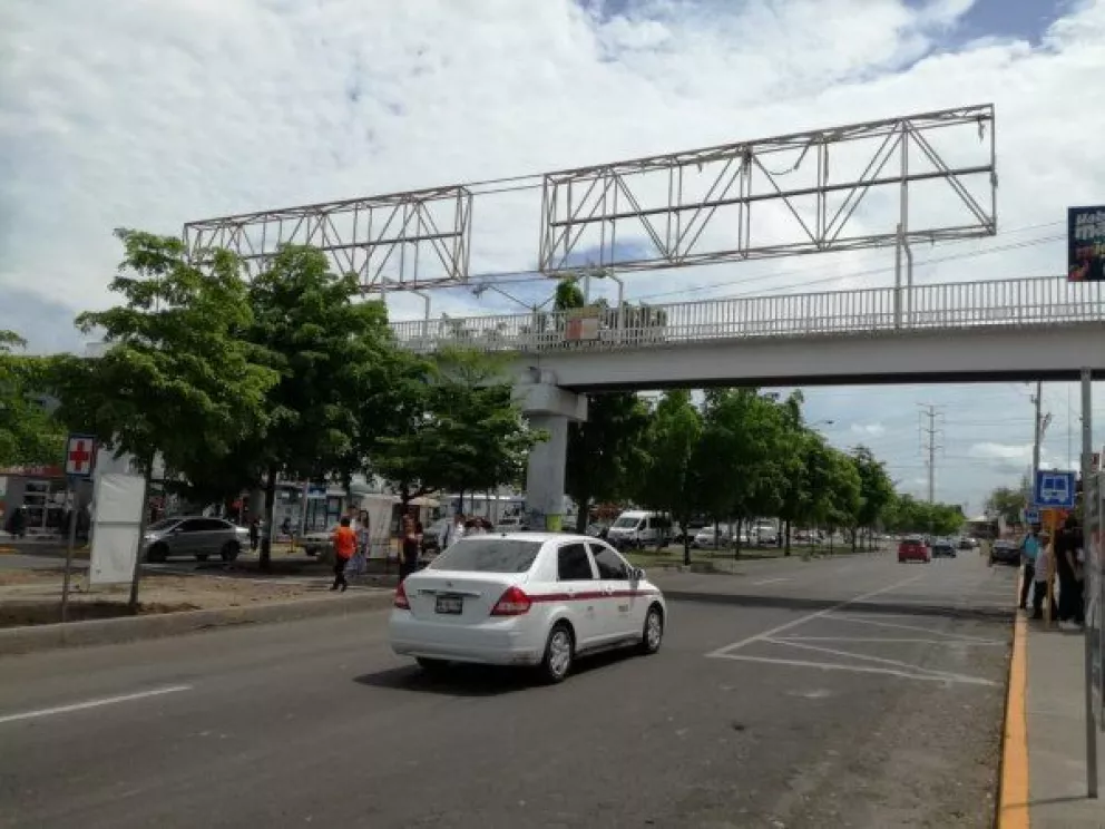 Diagnostican puentes “anti” peatonales en Culiacán expertos de Morelia