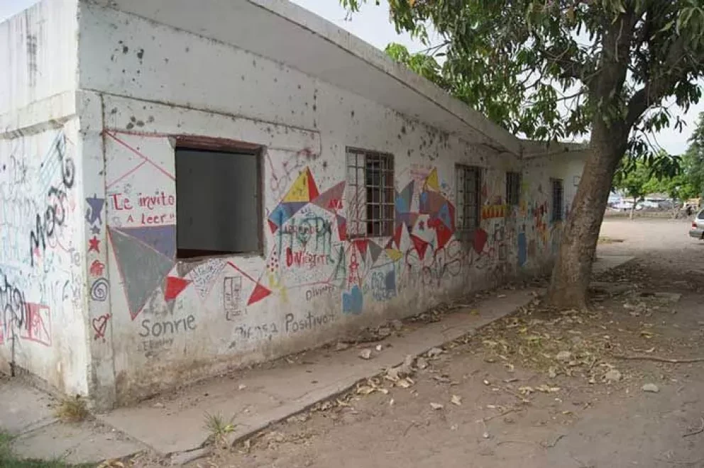 Realizan consulta ciudadana sobre antigua biblioteca de Villa Júarez