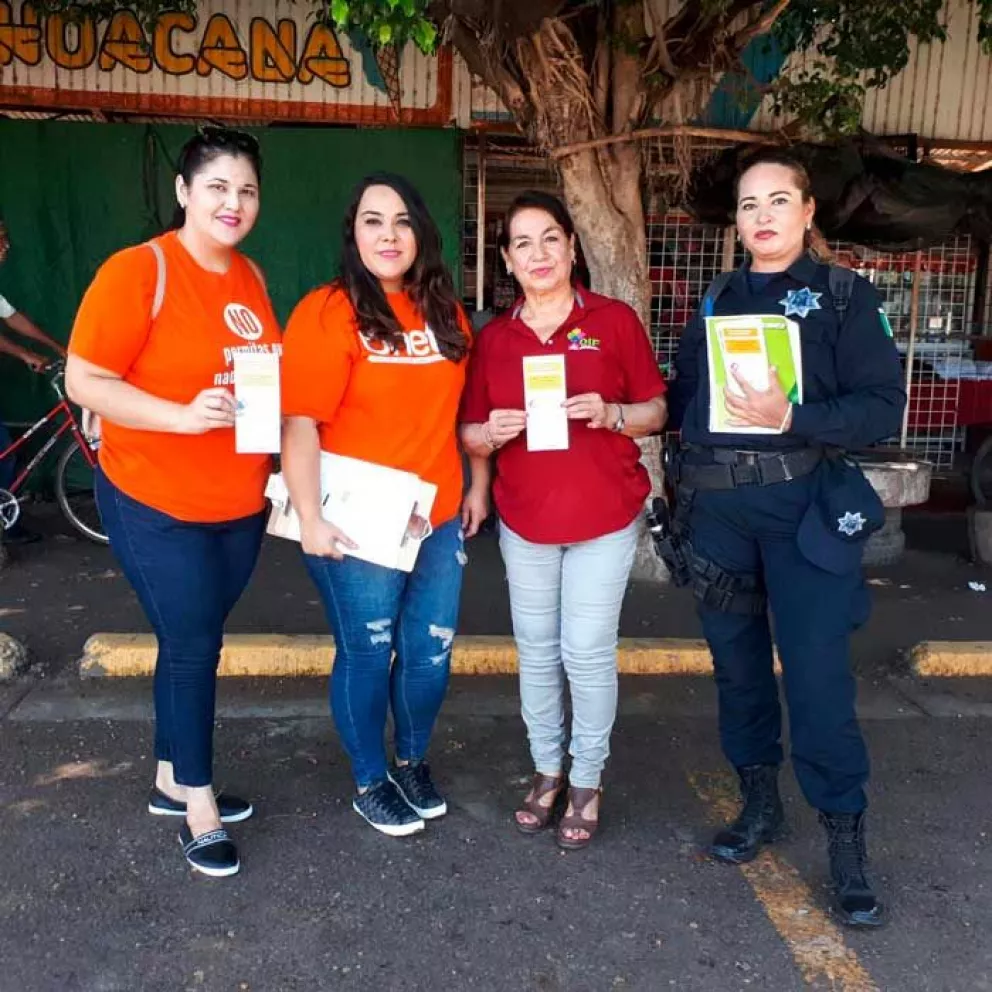 Realizan difusión de programas de apoyo a mujeres en Villa Juárez