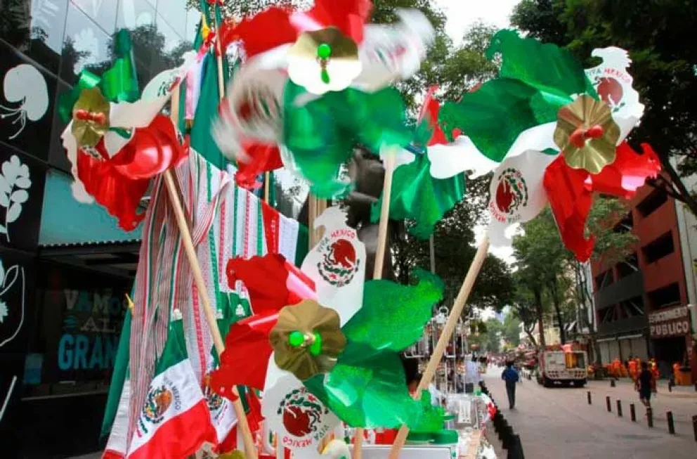 Motivos alegóricos con el tricolor en todo su esplendor