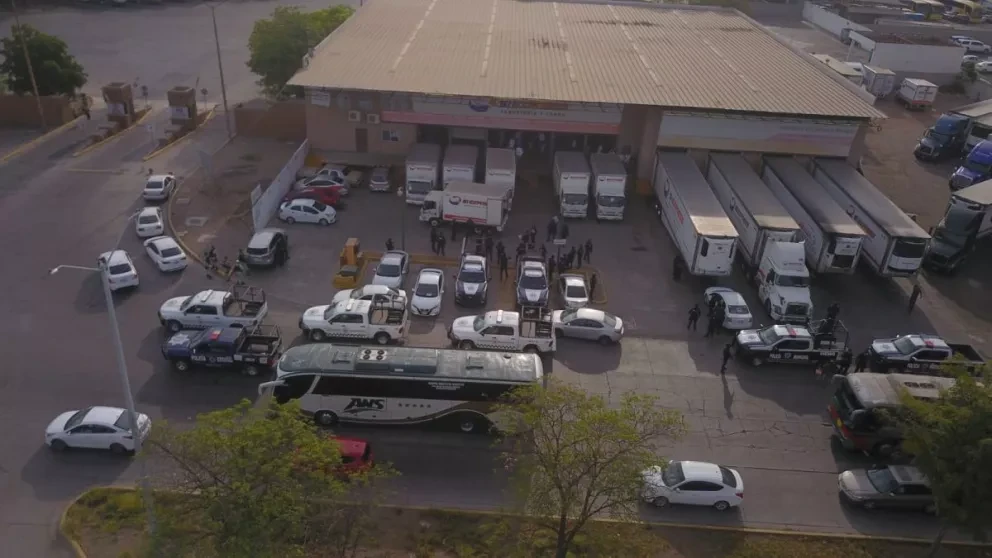 Guardia Nacional y policías trasladan a municipios boletas electorales de Sinaloa