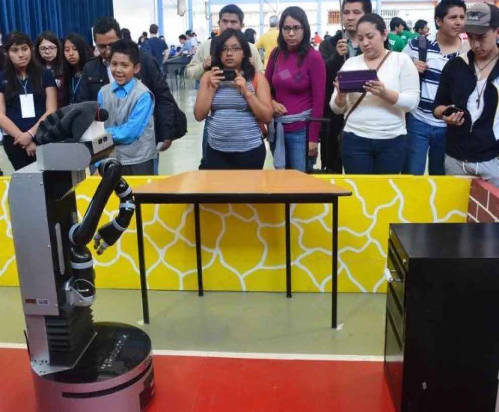 Mexicanos desarrollan robot capaz de aprender por imitación