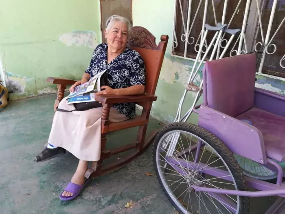 Rosalina Valenzuela tiene 20 años ayudando a personas con discapacidad