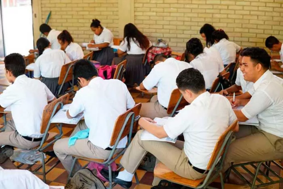Enseñarán francés a alumnos de secundaria en México