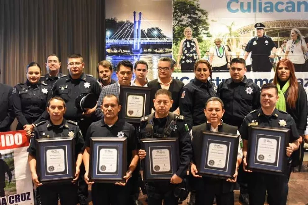 Reconocen a policías de Sinaloa por su compromiso con la ciudadanía