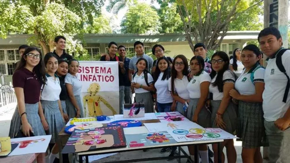 Semana de la Ciencia y la Tecnología en Cobaes 63 de Villa Juárez