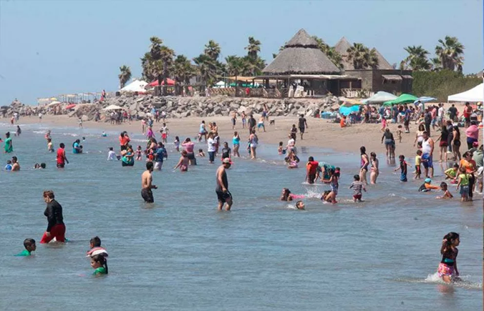 Escoge una de las 22 playas limpias de Sinaloa