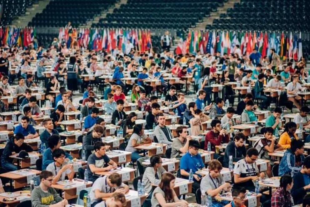 Sinaloenses en Bulgaria y Rumania ganan bronce en matemáticas