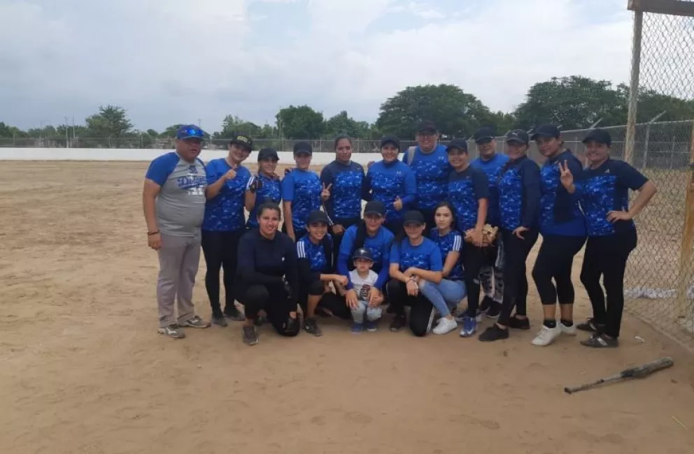 Softbol en Villa Juárez reúne familias