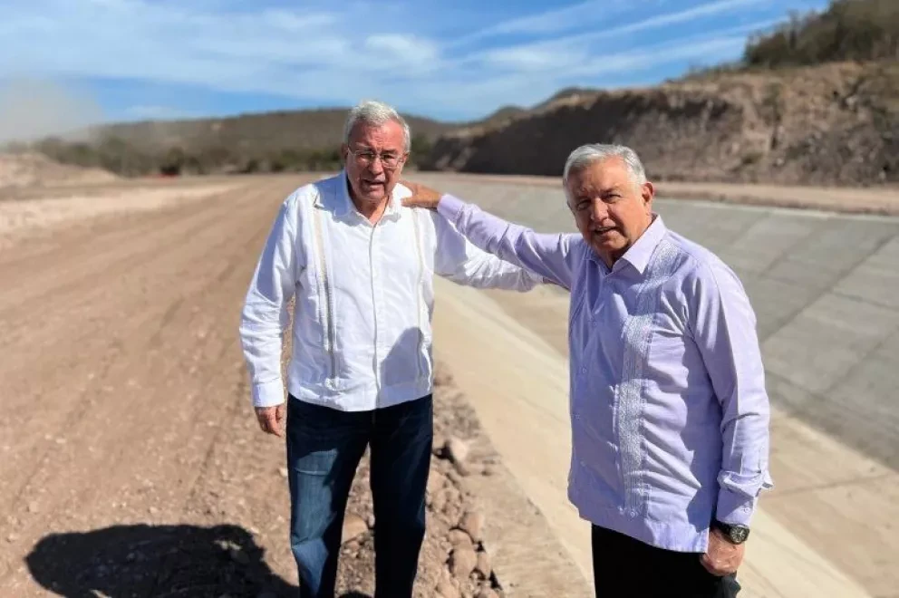 Supervisa AMLO presa Santa María acompañado de Rocha Moya