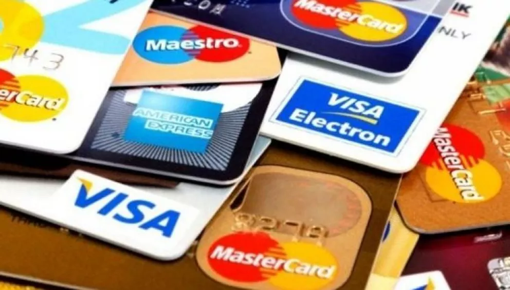 ¿Pagos con tarjeta de crédito? Tips para evitar problemas con el SAT