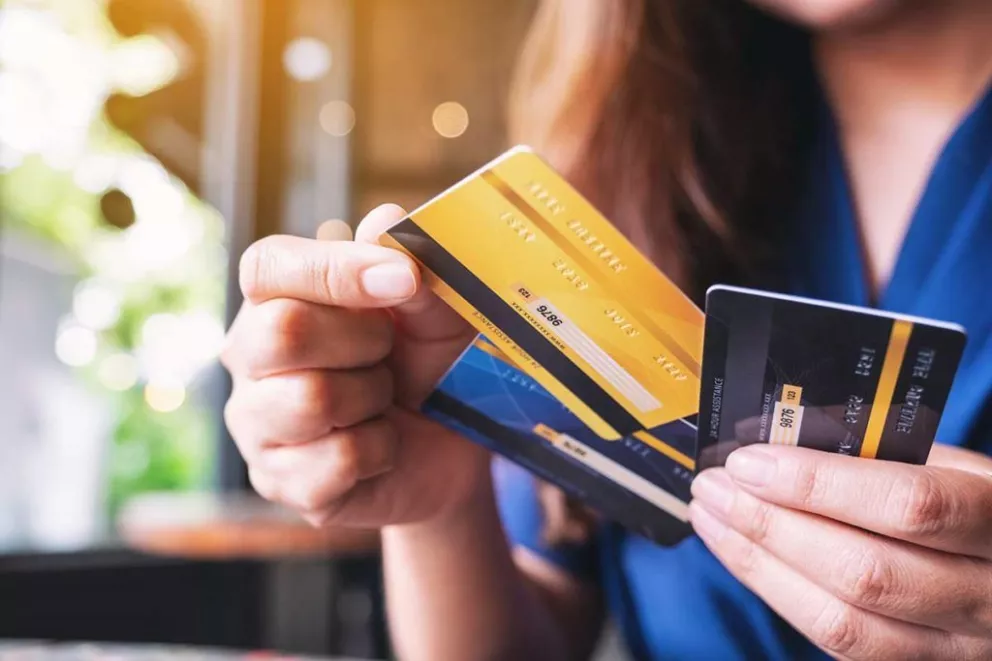 ¿Cuánto te cuesta usar la tarjeta de crédito?