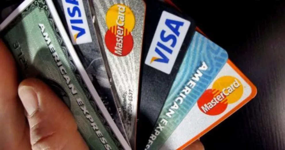 Puntos a considerar antes de contratar una tarjeta de crédito