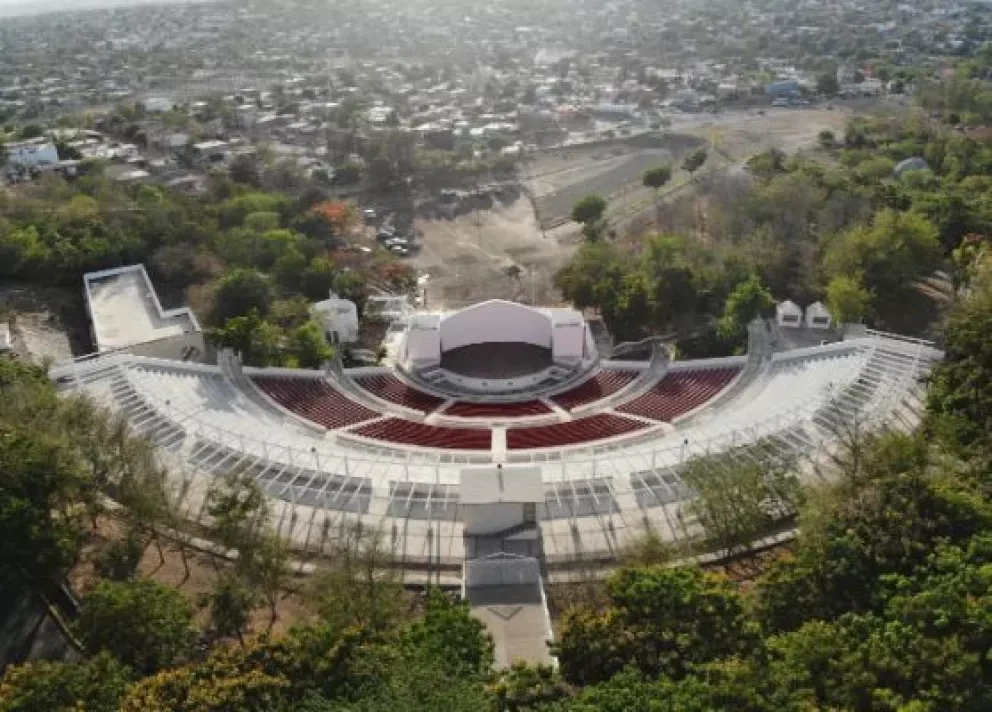 Rehabilitan Teatro Griego de Culiacán