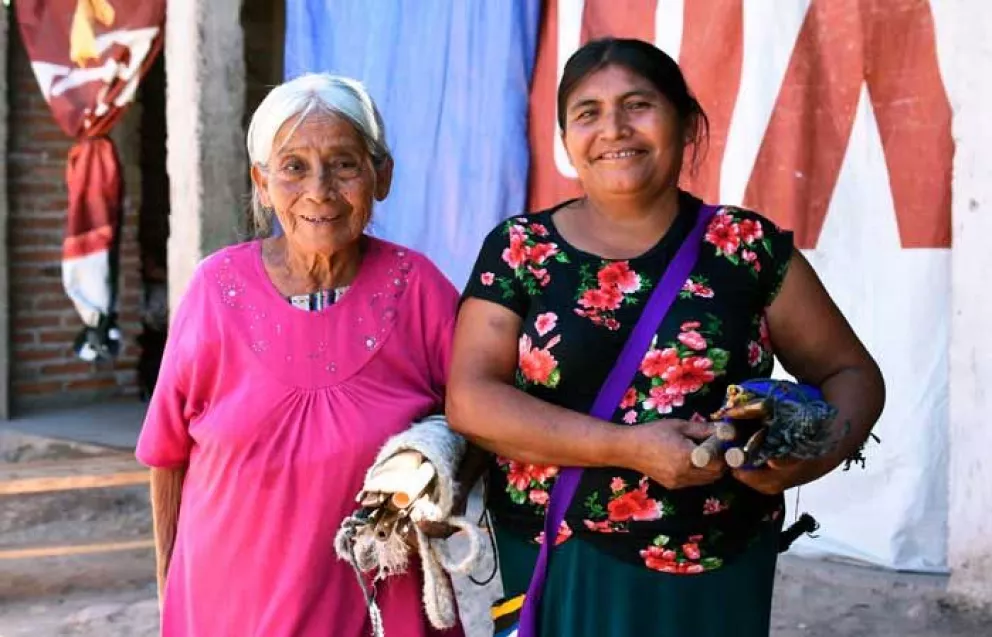 [VIDEO] Telares de mujeres triquis una tradición de migrantes en Villa Juárez
