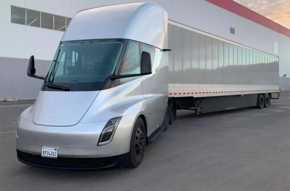 Así será el primer tractocamión eléctrico de Tesla