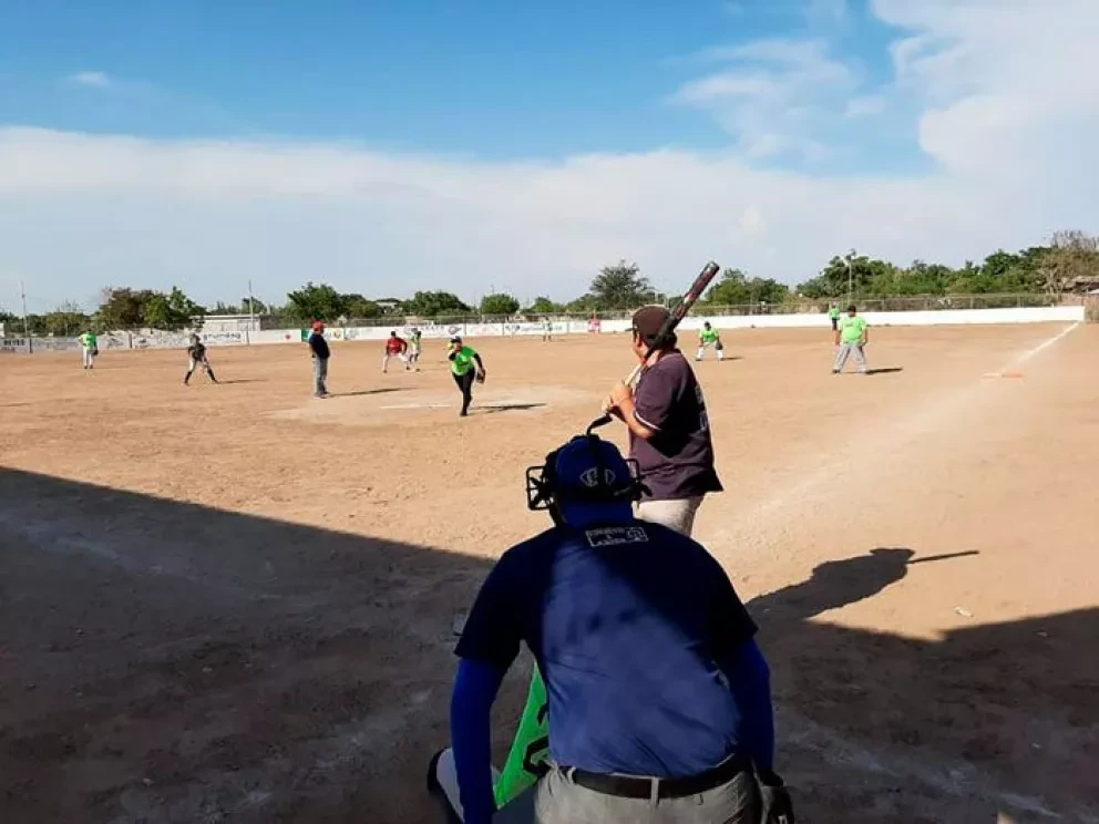 Todo listo para final de softbol Experiencia y Juventud en Villa Juárez