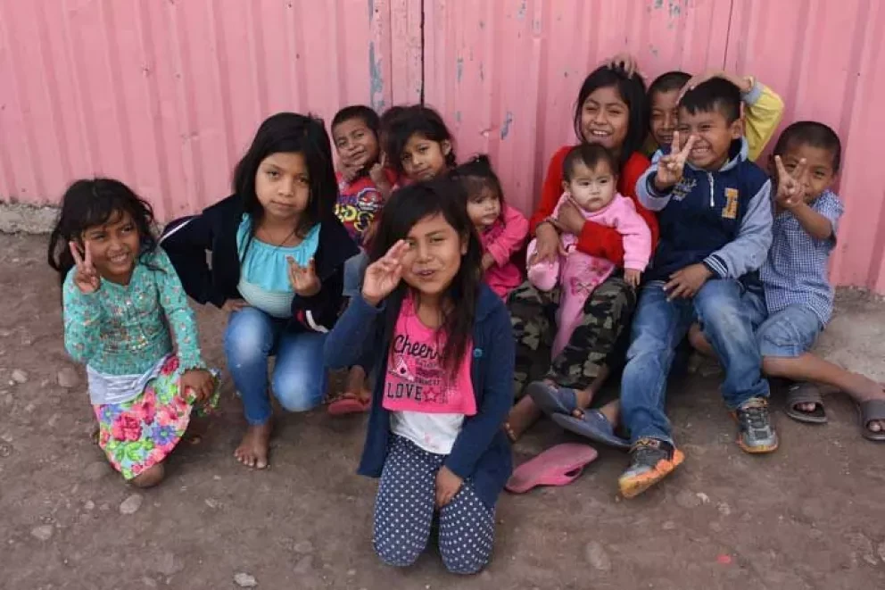 Una actitud de servicio para promover la paz en relaciones humanas