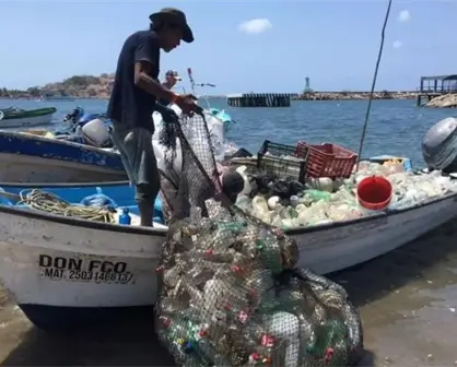 Primer Torneo de Pesca de Plástico en Topolobampo