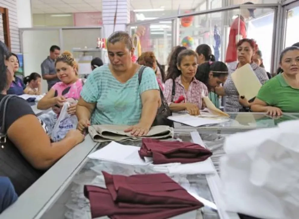 Arranca el programa de uniformes y útiles escolares 2019-2020