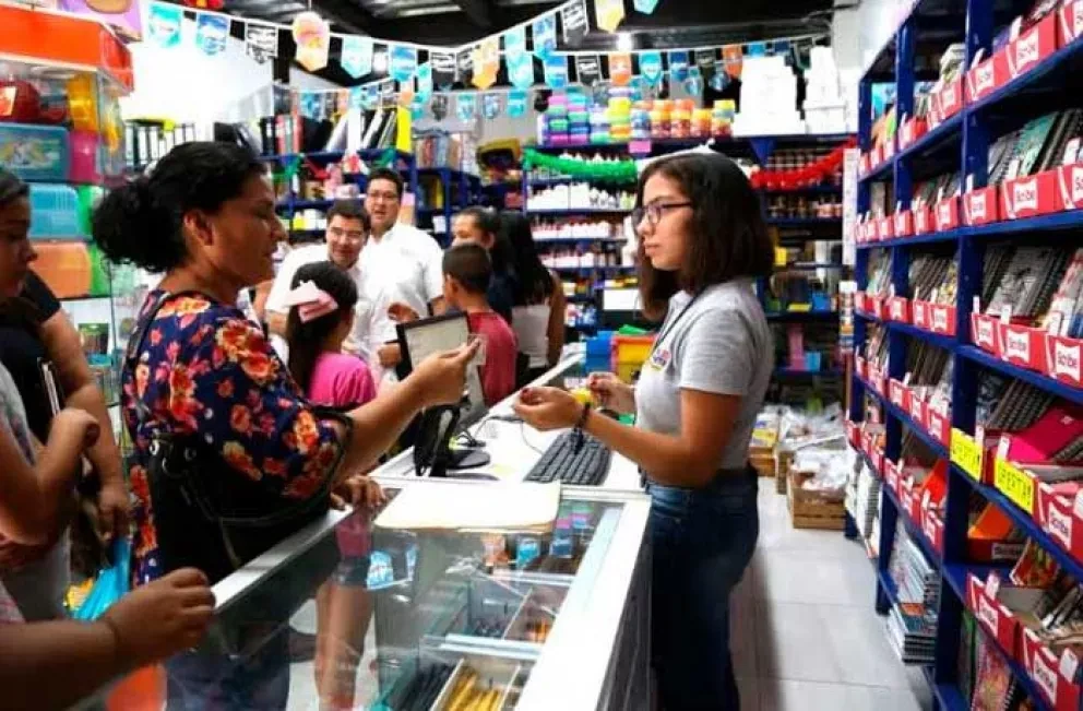 Han entregado más de 800 mil uniformes escolares en Sinaloa
