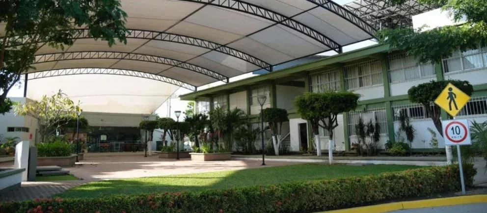 ¿Buscas carrera de maestra?, en la UPES hay 6 especialidades