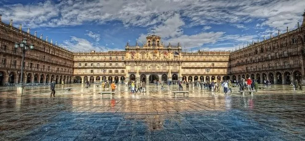 Estudia tu licenciatura en la Universidad de Salamanca, España