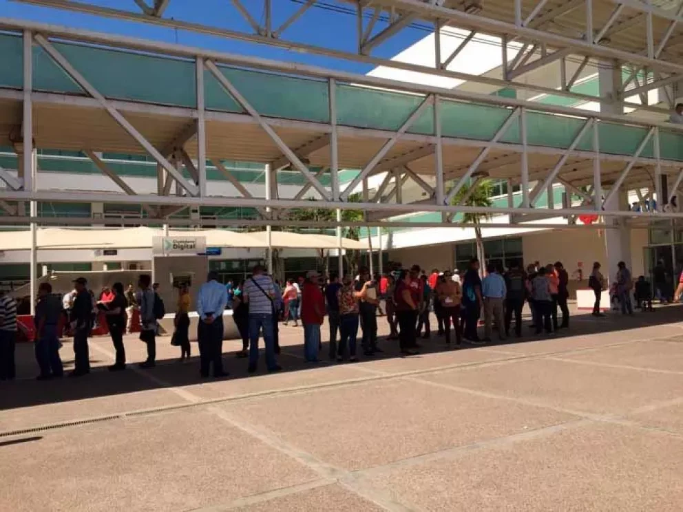 Consulta en línea la fila de trámites en la USE
