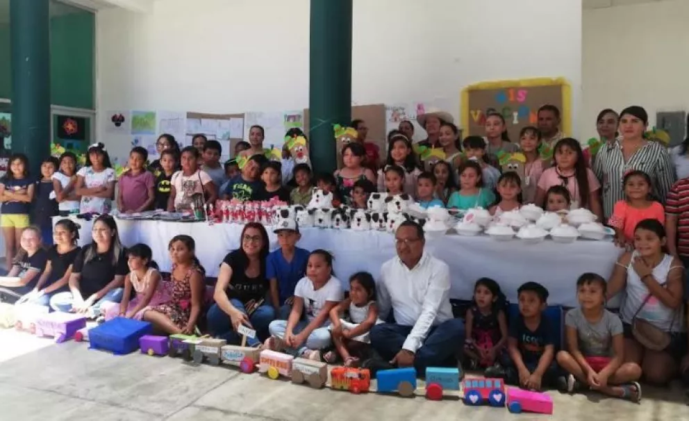 Clausuran programa Mis vacaciones en la biblioteca en Villa Juárez