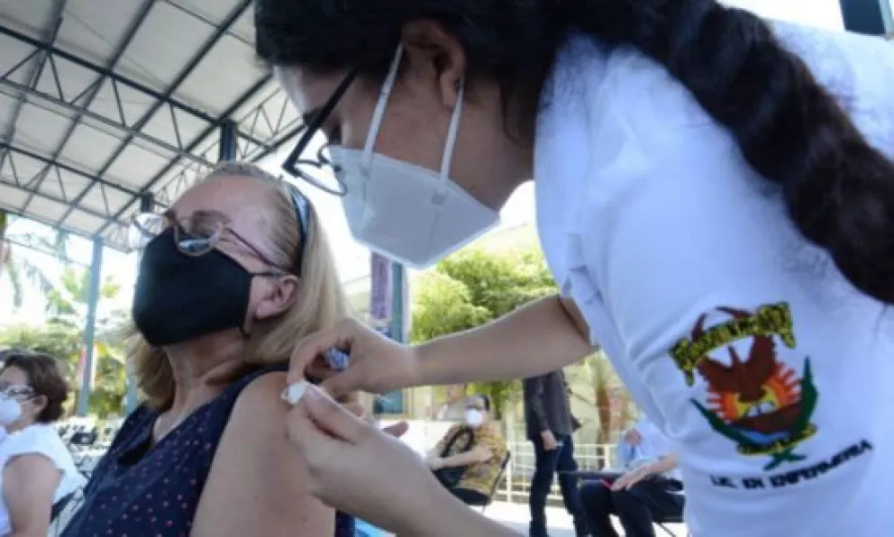 Centros de vacunación de segundas dosis en adultos mayores en Culiacán