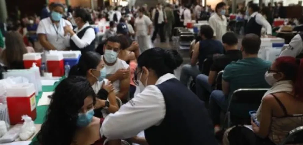 Se han vacunado a más de 700 mil personas por 3 días consecutivos