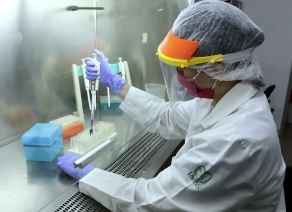 IMSS compite en carrera mundial por desarrollar vacuna Covid-19